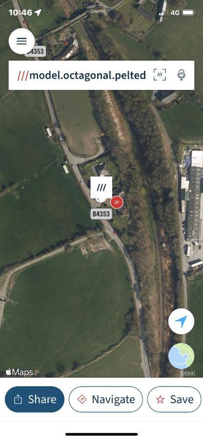 Llyswen Large Bedroom In Top Part Of Bungalow With Garden View And Balcony Sleeps Three Aberystwyth Exterior photo
